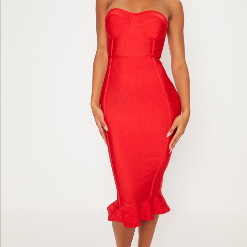 Red Bodycon Dress 💃🏽